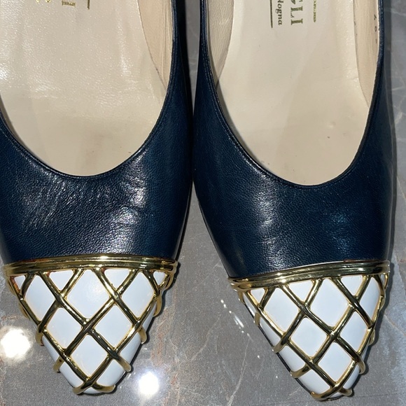 Bruno Magli pumps - Picture 4 of 7